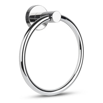 L'anneau porte-serviettes chromé Elarbo de yessential.fr combine un design circulaire lisse et peu encombrant avec une finition chromée - l'accessoire de salle de bain idéal pour suspendre les serviettes.