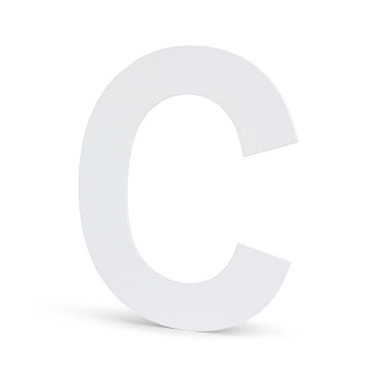 L'Adamo White 15 cm de yessential.fr est une grande lettre majuscule C blanche en 3D - idéale comme numéro de maison élégant avec accent ou numéro de maison 15 cm pour votre maison.