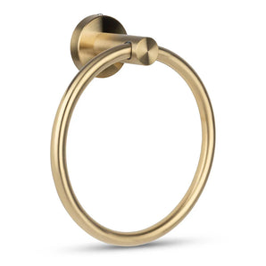 Les élégantes porte-serviettes Elarbo Gold de yessential.fr présentent un design circulaire avec la couleur du support mural rond, qui est également un accessoire pour l'élégante salle de bain, représentée sur le fond blanc.