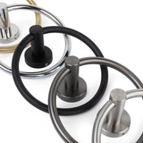 Les élégantes porte-serviettes Elarbo Gunmetal de yessential.fr sont présentées parmi des variantes en chrome, noir mat, nickel brossé et ou sur fond blanc, mettant en valeur son design rond moderne et son support mural en métal élégant comme accessoire de salle de bain élégant.