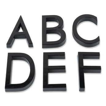 Six lettres majuscules 3D noires - A, B, C, D, E et F - sont disposées sur deux rangées sur fond blanc avec Silvio Black 60mm de yessential.fr.