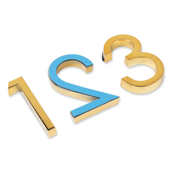 Les numéros de maison Silvio Gold 60 mm de yessential.fr sont représentés en or (1 et 3) et en bleu avec un contour doré (2). Parfaits comme numéros adhésifs ou numéros collants pour des affichages élégants sur fond blanc.