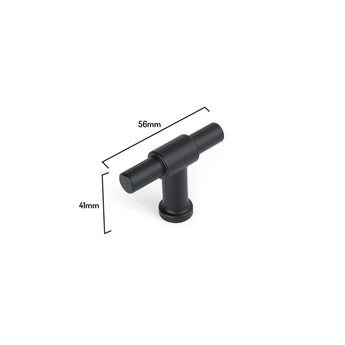 Le bouton noir Cordero de yessential.fr présente une conception de barre en T cylindrique noire, mesure 56 mm de large et 41 mm de haut, a une finition noire mate et est représenté sur un fond blanc.