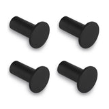 Quatre crochets muraux Carreno Black de yessential.fr sont présentés dans un carré sur fond blanc. Chaque crochet a une façade plate et arrondie et une base cylindrique – idéal comme accessoire de salle de bain élégant. L'ensemble comprend 4 crochets noirs en acier inoxydable.