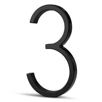 L'Amato Black 12,5 cm de yessential.fr est un numéro trois sans empattement brillant et moderne en noir, parfait pour créer des numéros de maison modernes et élégants en noir sur fond blanc.