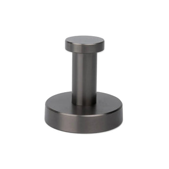 L'ensemble de toilettes Xavo Gunmetal de yessential.fr est élégant avec une base en métal avec une base cylindrique et une base ronde et un plateau en bronze - idéal pour un assortiment d'accessoires de toilette et en bronze et modernisé à l'intérieur de la vasque.