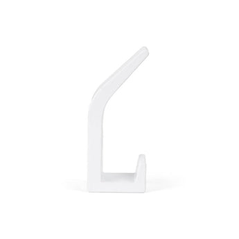 Les 10x crochets Huso White de yessential.fr sont des crochets en plastique en forme de L avec un dessus incliné et un fond plat, idéaux comme patères blanches modernes pour les intérieurs scandinaves, présentés sur un fond blanc uni.