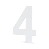 Un grand numéro 4 3D blanc de la collection Adamo White 30 cm de yessential.fr se tient debout sur un fond blanc uni - idéal comme numéro de maison en acier inoxydable.