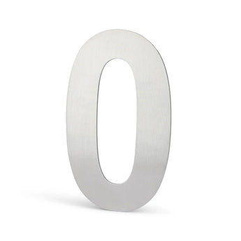 L'Adamo en acier inoxydable 20 cm de yessential.fr est un numéro de maison zéro métallique de couleur argentée avec une finition lisse et brossée - un exemple élégant de conception de numéro de maison flottant.