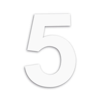 Un numéro de maison "5" Adamo White audacieux de 20 cm de yessential.fr a une légère ombre portée et se démarque sur un fond blanc uni.