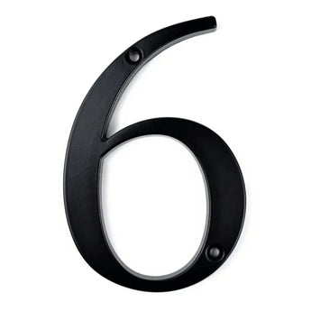 Le Matteo Black 10cm de yessential.fr est un numéro de maison noir 6 avec deux petits trous de montage, présenté sur un fond blanc.