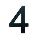 Un numéro quatre de maison noir audacieux, qui ressemble à l'Animo Black 7,6 cm (sans perceuse) de yessential.fr, est centré sur un fond blanc uni. Le numéro de maison autocollant mesure 7,6 cm, donc facile à appliquer sans perçage.