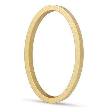 L'Amato Gold 12,5 cm de yessential.fr se tient debout sur un fond blanc, son anneau métallique projetant une ombre subtile en dessous.