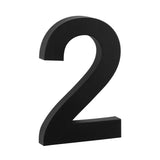 L'Angelo Black 20 cm de yessential.fr est un chiffre 2 élégant et tridimensionnel en noir, conçu pour tenir debout sur un fond blanc - parfait pour ajouter une touche élégante aux numéros de maison modernes.