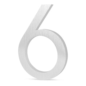 Le numéro de maison Milano en acier inoxydable de 15 cm de yessential.fr est un numéro 6 élégant en argent brossé qui se tient debout sur un fond blanc - moderne et parfait pour n'importe quel extérieur.