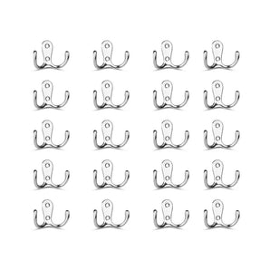 Un ensemble de 20 crochets muraux doubles Pagano Chrome de yessential.fr, chacun avec deux broches incurvées et une plaque de montage centrale, disposés dans une grille 4x4 sur un fond blanc - un ensemble de patères chromées parfait.