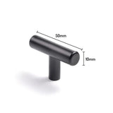 Le bouton noir Remo de yessential.fr est une poignée cylindrique noire en forme de T mesurant 50 mm de longueur et 10 mm de diamètre, affichée sur un fond blanc avec des dimensions étiquetées.