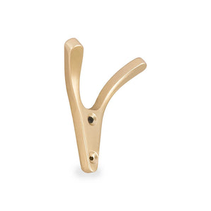 Le Vilano Gold de yessential.fr est une patère dorée en forme de V avec deux crochets et trois trous de vis, parfaite pour les manteaux ou les chapeaux. Le dessin est présenté sur un fond blanc.