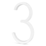 Un numéro 3 tridimensionnel blanc de 12,5 cm de la collection Amato de yessential.fr se tient debout sur un fond blanc uni - idéal pour ceux qui recherchent des numéros de maison modernes.