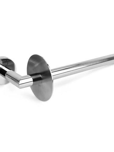 L'ensemble WC Romano Chrome de yessential.fr comprend des toilettes murales élégantes et modernes avec une plaque arrière ronde - idéale pour améliorer n'importe quel ensemble d'accessoires de toilette.