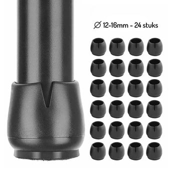 Gros plan d'un capuchon de pied de chaise en feutre rainuré noir, à côté d'une grille 5x5 de 24 protège-pieds de chaise en silicone similaires. Le texte montre Paco Set Ø 21-25mm - 24 pièces de yessential.fr, pour chaises de protection du sol.